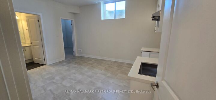 Property Photo:  807 Griffin Trail Lower  ON K0K 1J0 