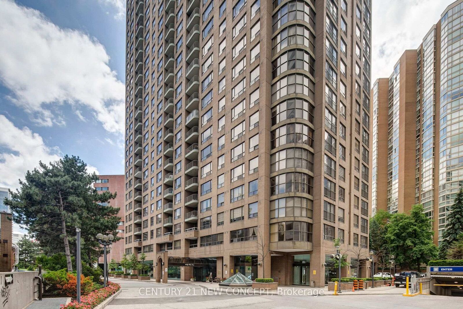 Property Photo:  100 Upper Madison Avenue 2601  ON M2N 6M4 