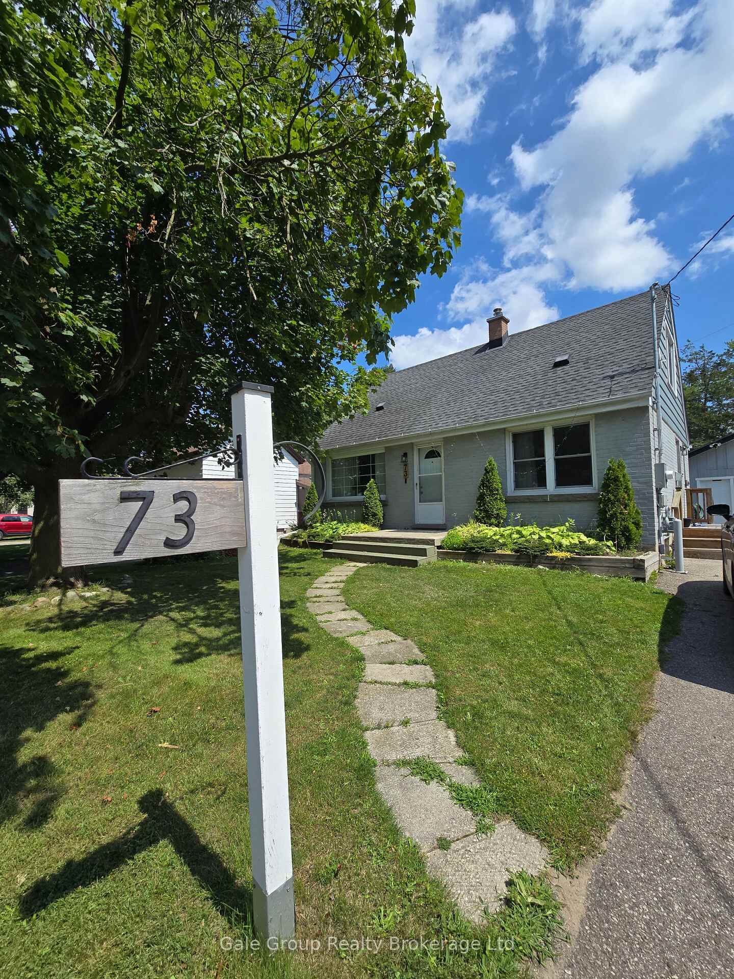 Photo de la propriété:  73 Bee Street  ON N4S 3Z2 