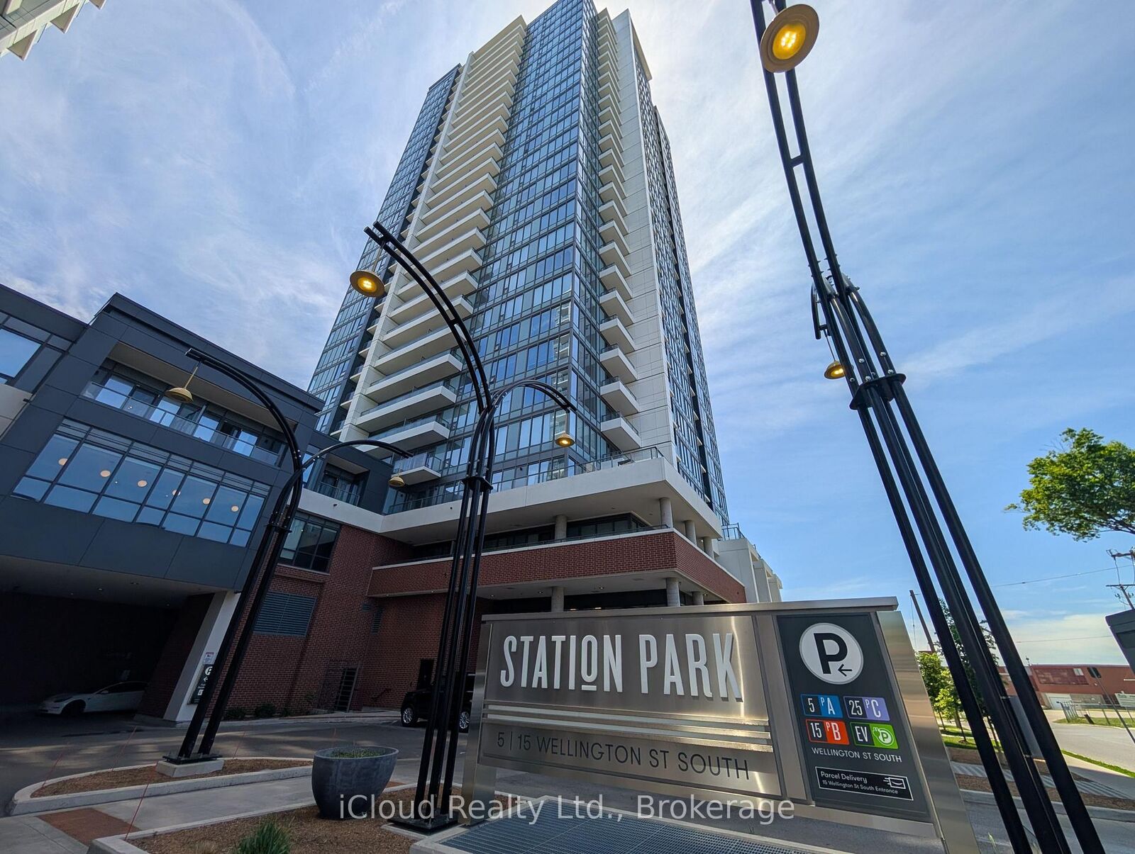 Property Photo: 15 Wellington Street S 211 ON N2G 0E4