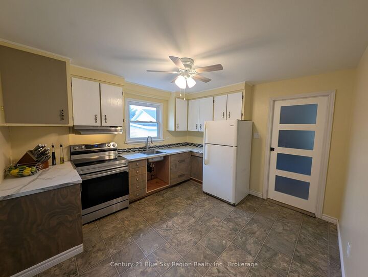 Property Photo: 270 Belanger Street ON P2B 3B9