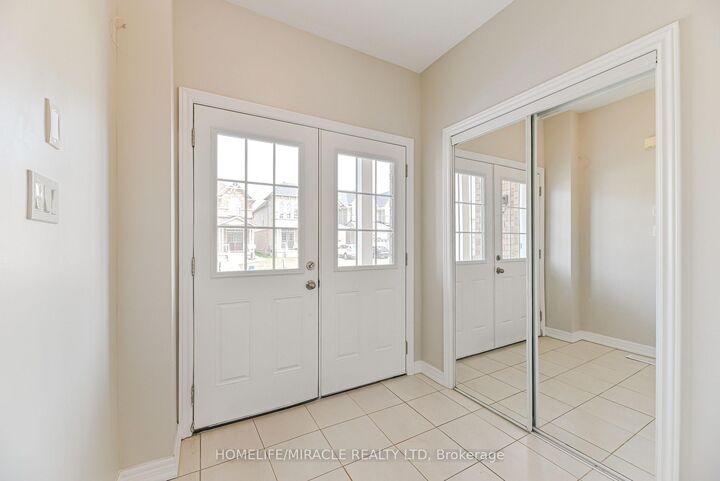 Property Photo: 24 Weatherall Avenue ON N3H 0C4