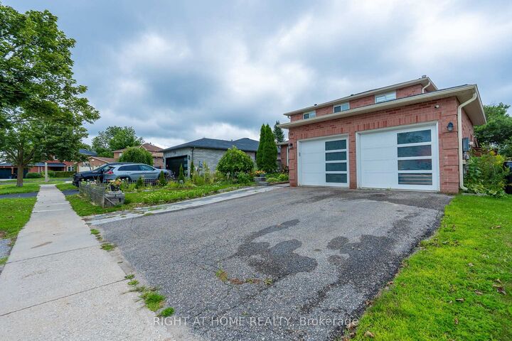 Property Photo: 19 Cardinal Street ON L4M 6C8