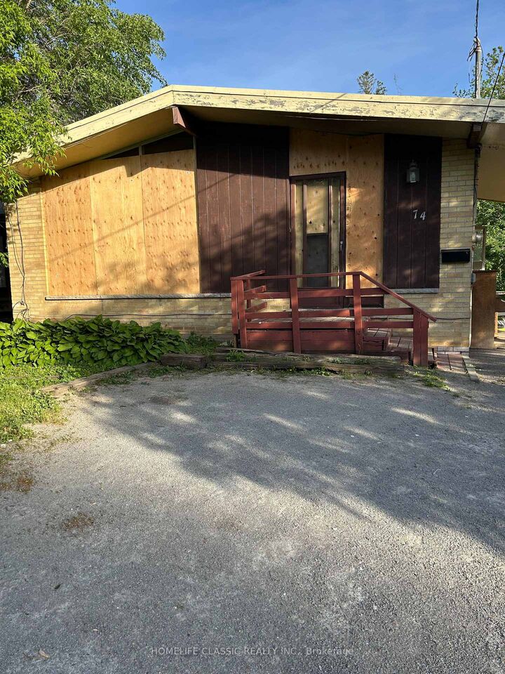 74 Richmond Street — photo 1