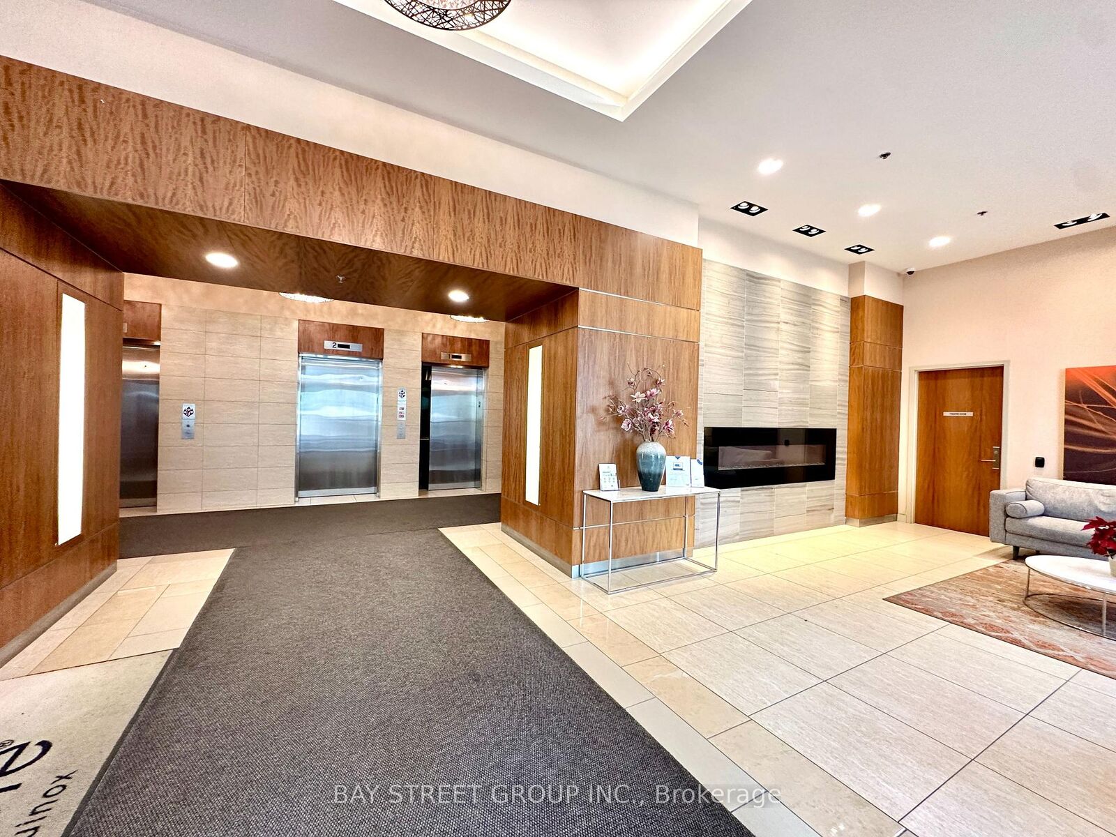 Photo de la propriété: 50 Town Centre Court 2605 ON M1P 0A9