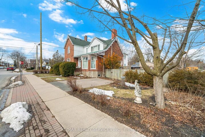 Property Photo:  50 Havelock Street  ON K9A 2J3 