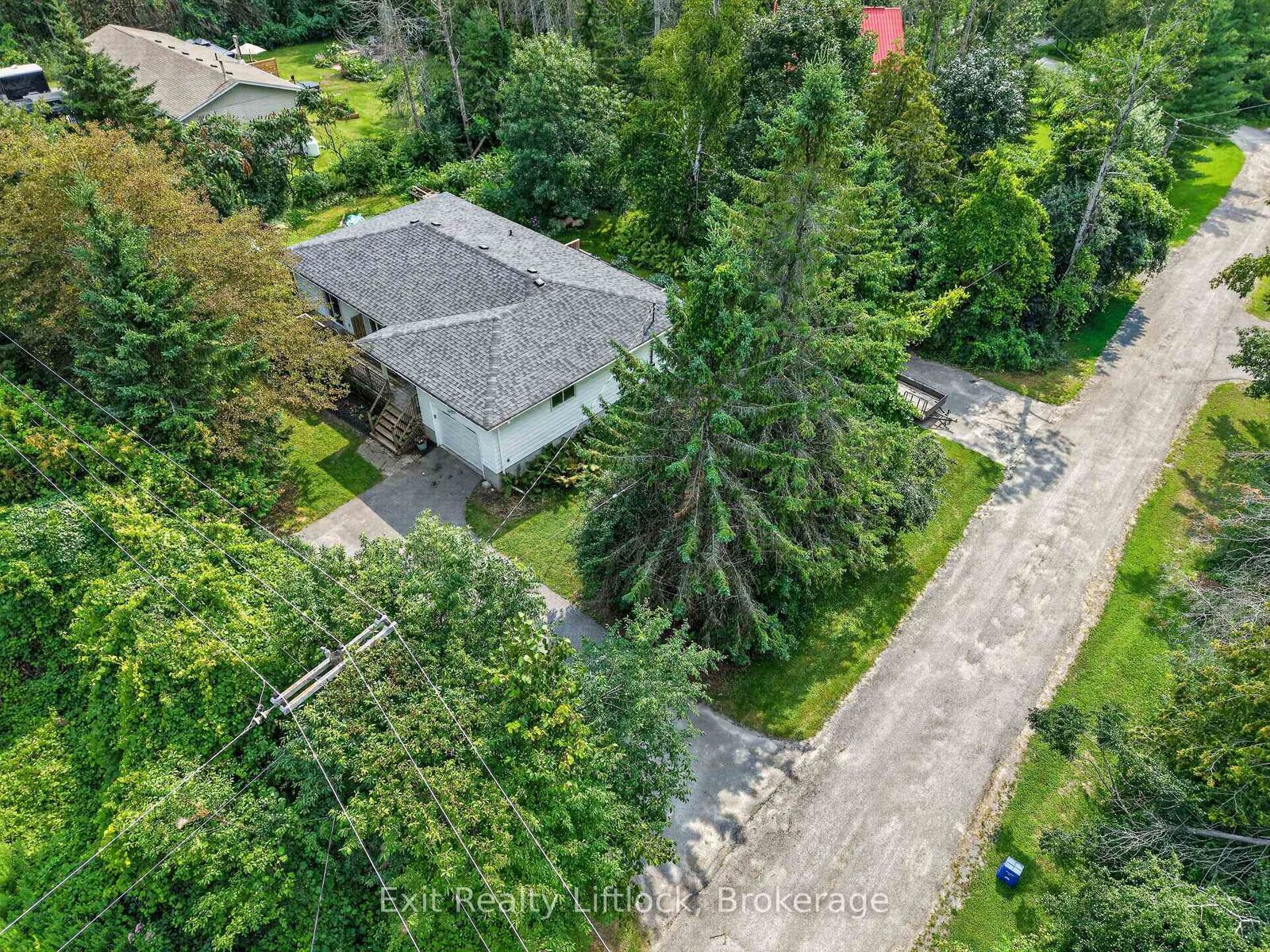 Property Photo: 3 Basswood Street ON K0L 2W0