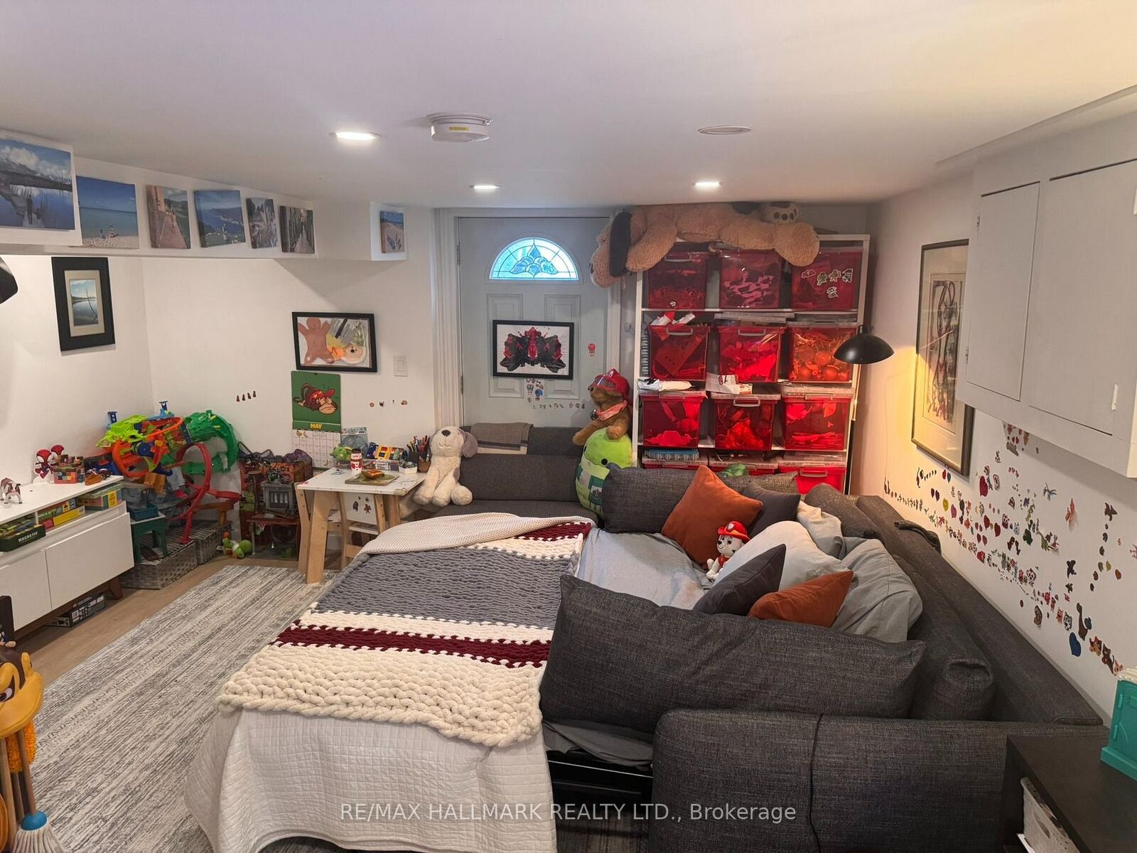 Property Photo: 10 Hamilton Street Lower ON M4M 2C5