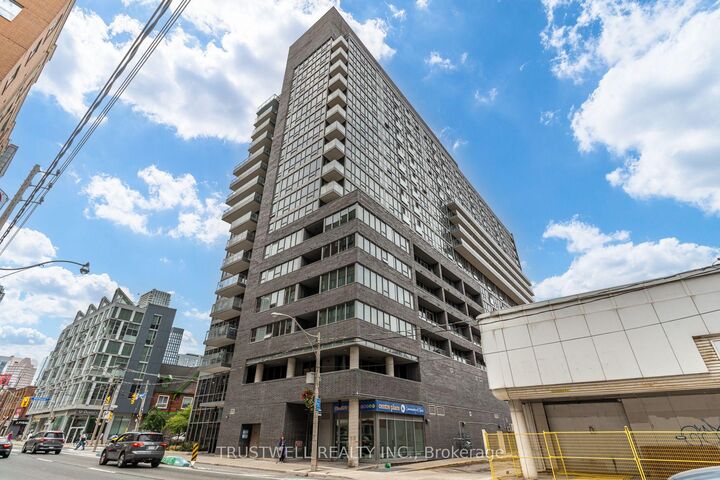 Property Photo: 320 Richmond Street E 712 ON M5A 1P9