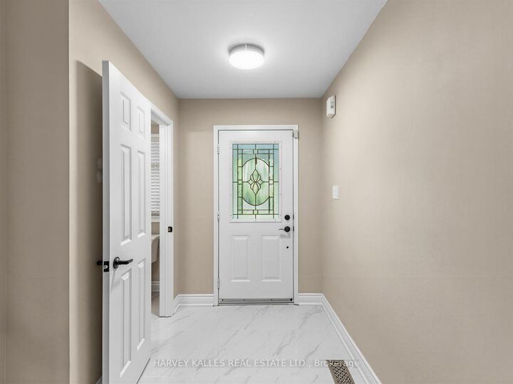 Property Photo: 40 Blackthorn Drive ON L6A 3N5
