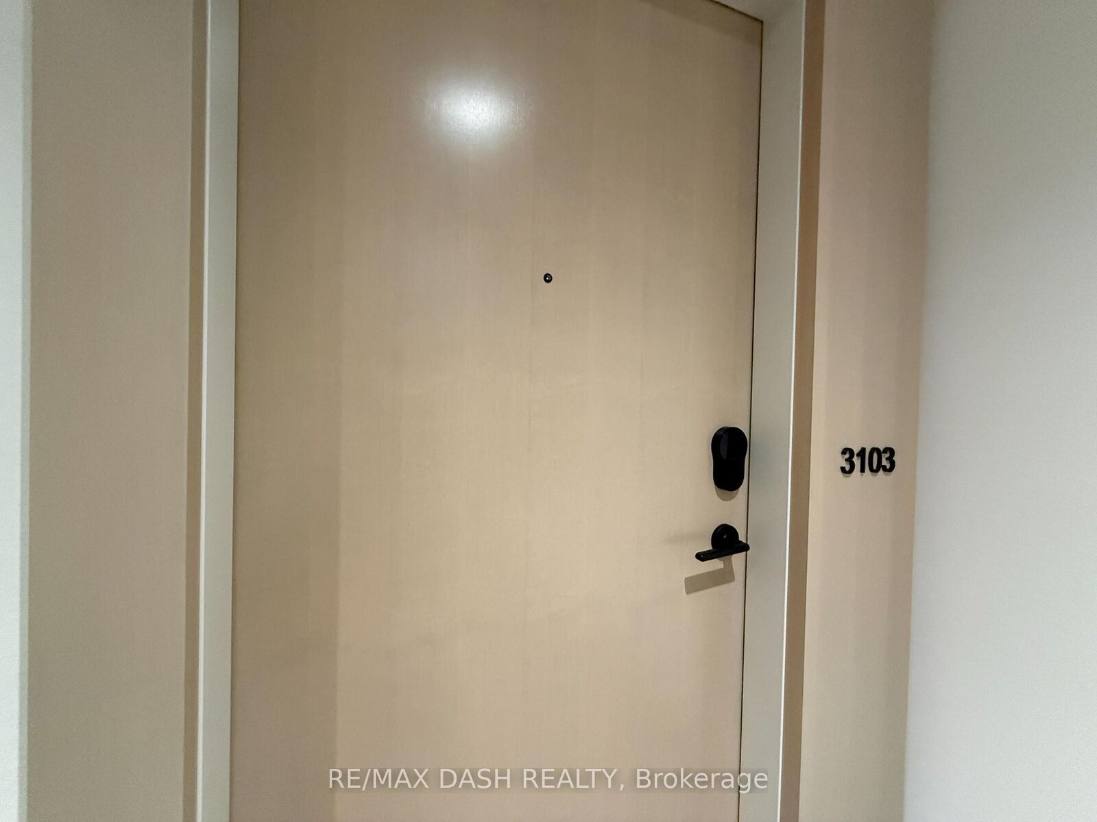 Property Photo:  280 Dundas Street W 3103  ON M5T 0E3 