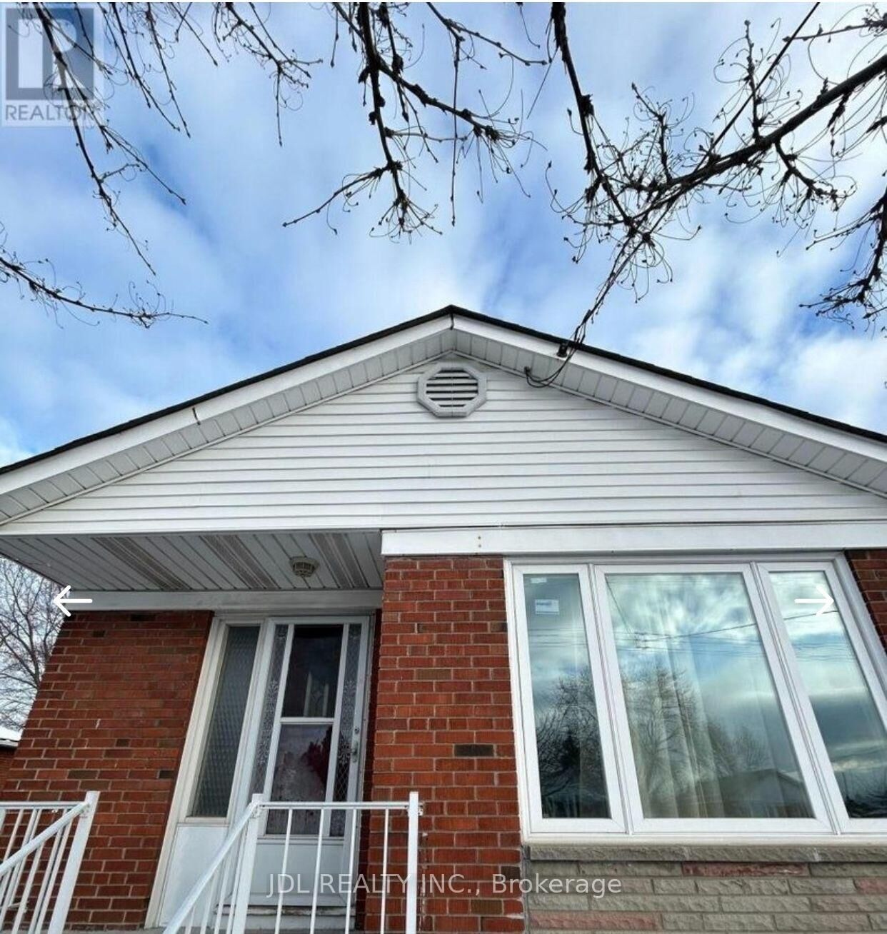 Property Photo:  8 Highwood Ave Avenue Three-Bedroom Main Floor  ON M1R 2E4 