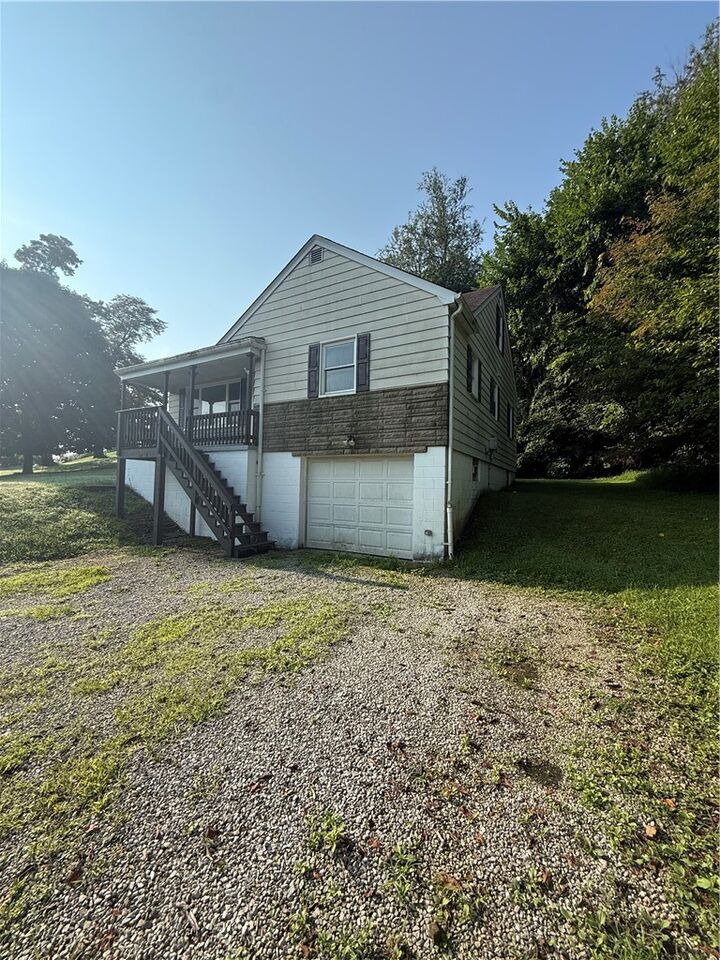 Property Photo:  29 Devil's Den Road  PA 15021 