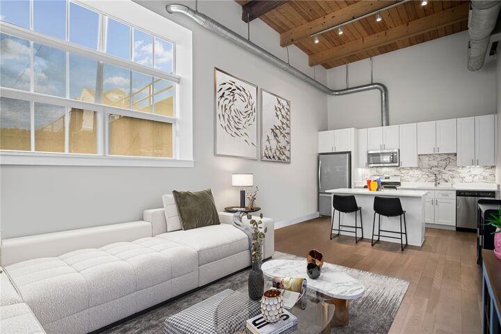 Property Photo:  622 Gross St 104  PA 15224 