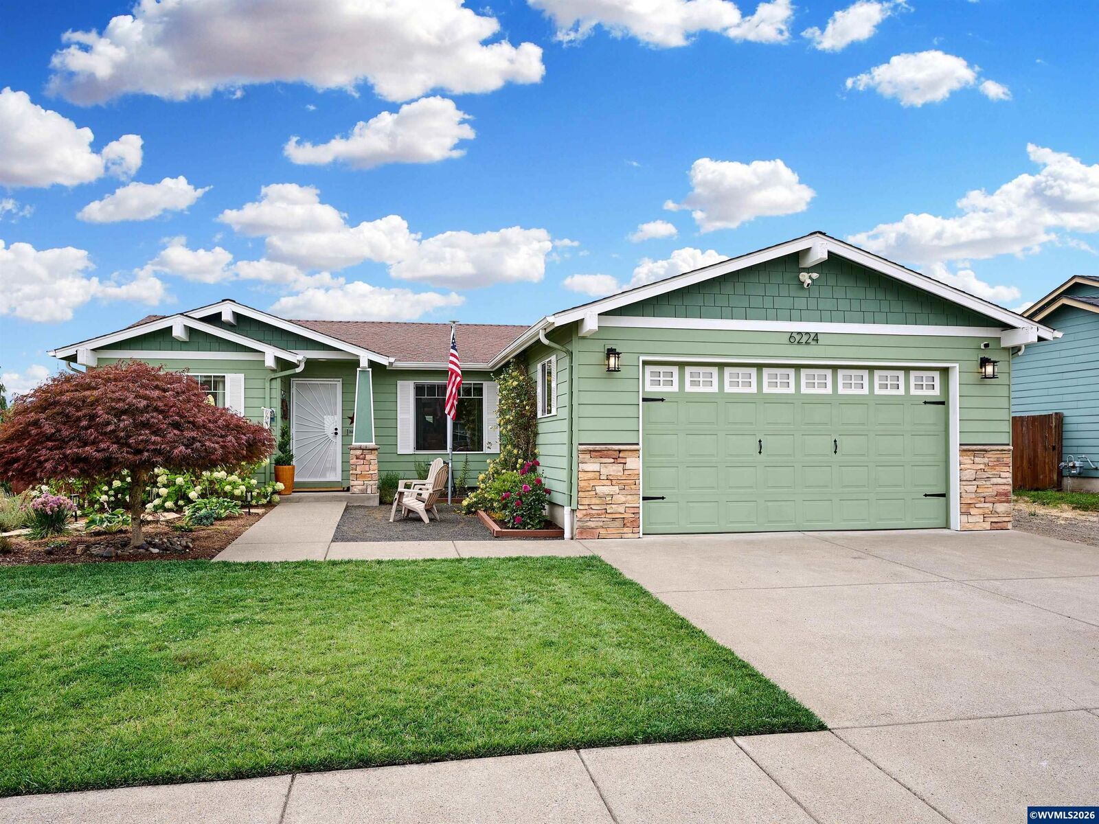 Property Photo: 6224 Elena St NE OR 97321
