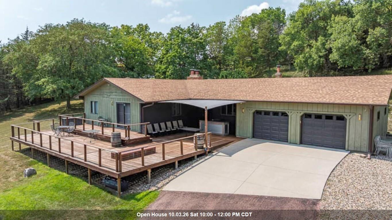 Property Photo:  125 Kingsley Ln  SD 57078 