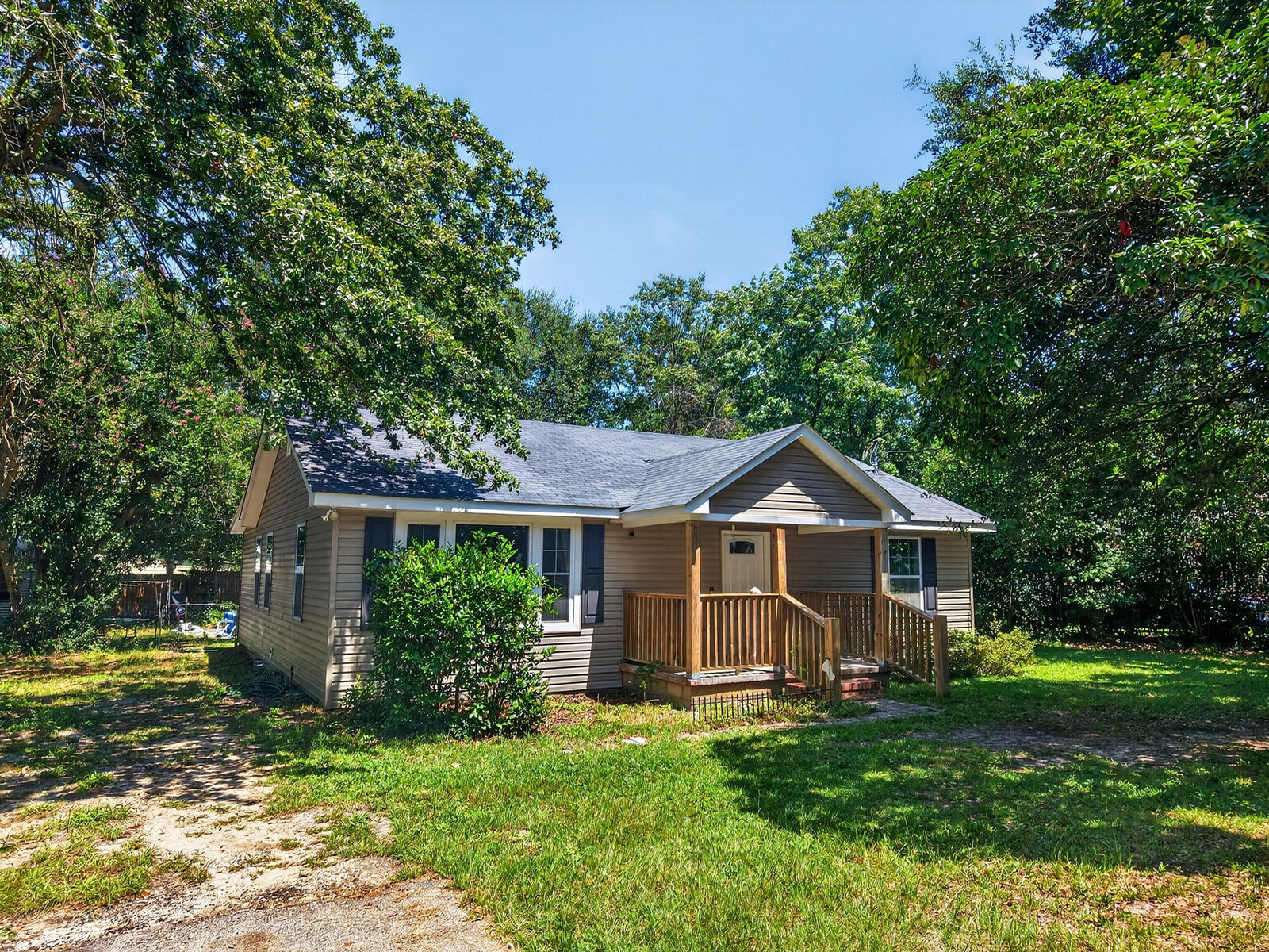 Property Photo:  224 Columbia Avenue NW  SC 29801 