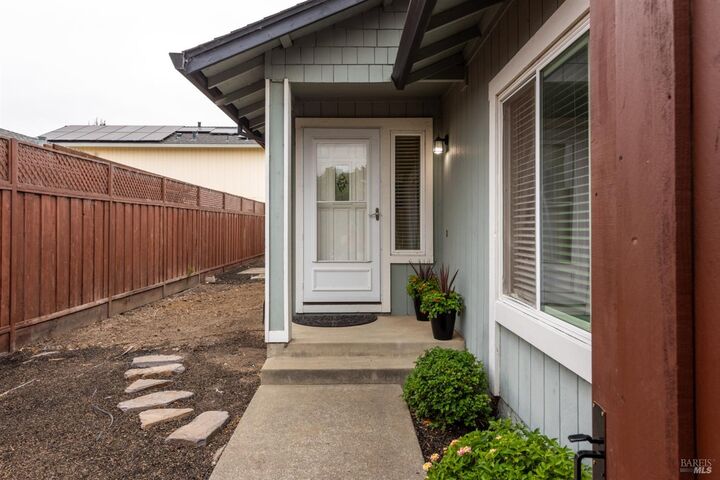 Property Photo:  102 Pinewood Court  CA 94931 