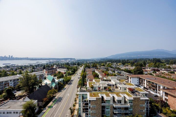 Property Photo: 1320 Chesterfield Avenue 1103 BC V7M 0A6