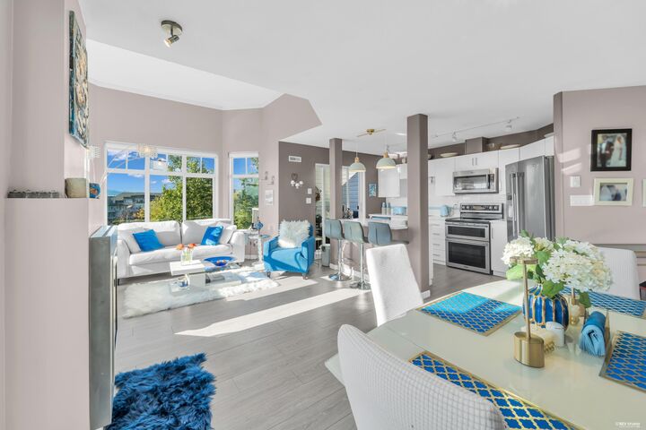 Property Photo: 12639 No. 2 Road 410 BC V7E 6N6
