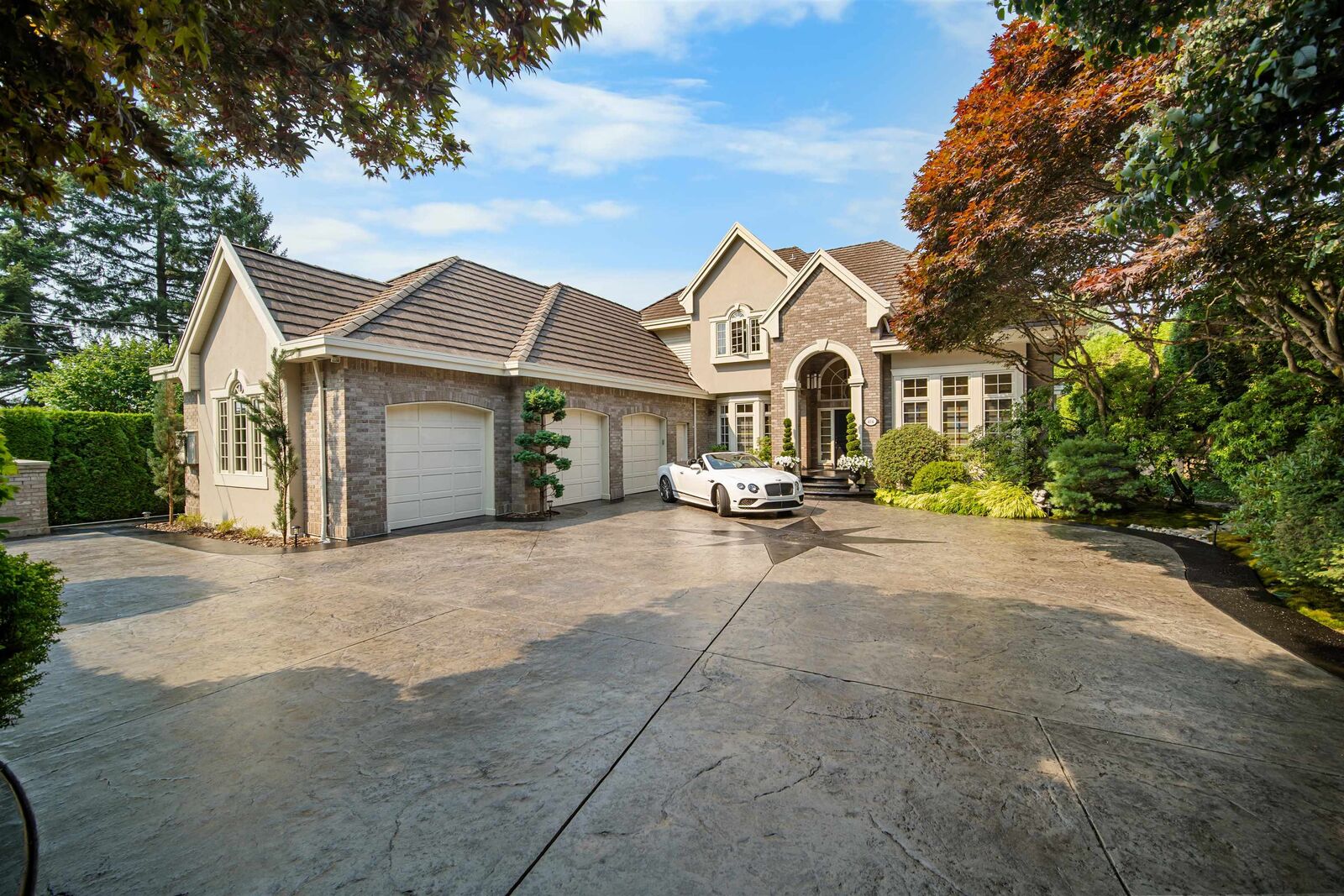 Property Photo: 414 Walker Street BC V3K 4E3
