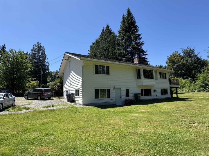 Property Photo: 29669 Camelot Avenue BC V4X 2E5