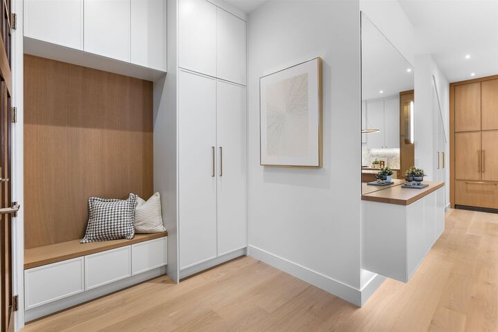 Property Photo:  6682 Napier Street 2  BC V5B 2C3 