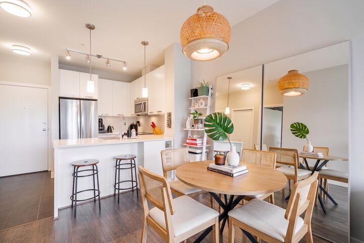 15388 105 Avenue 405 — photo 1