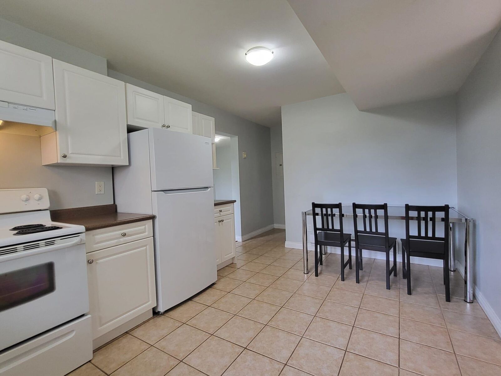 Property Photo:  2868 McLaren Court Garden Suite  BC V3B 8G1 