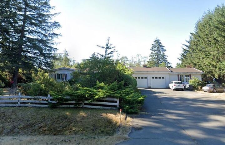16910 23 Avenue — photo 1