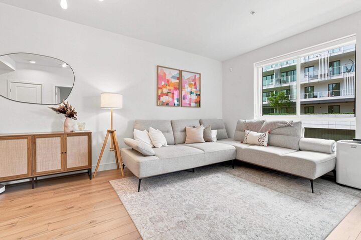 Property Photo: 3131 Murray Street 211 BC V3H 0L9