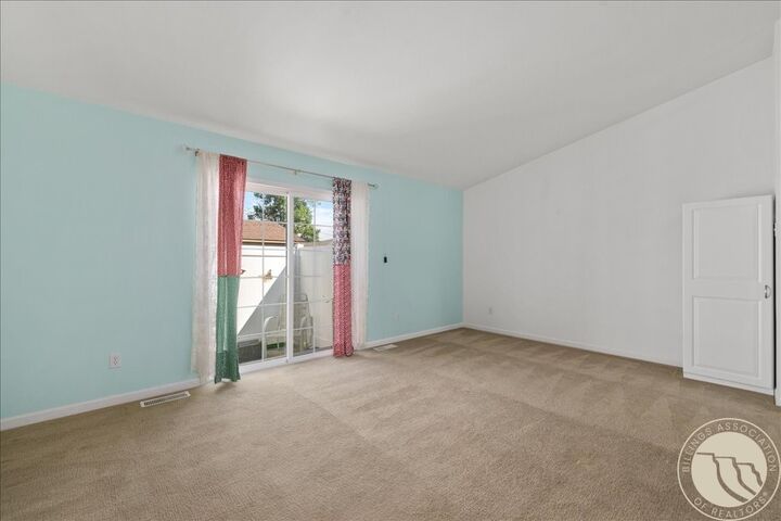 Property Photo:  1701 Hawthorne Lane  MT 59105 