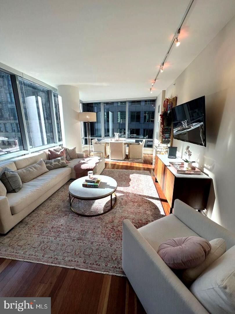 Property Photo:  1414 S Penn Square 17H  PA 19102 