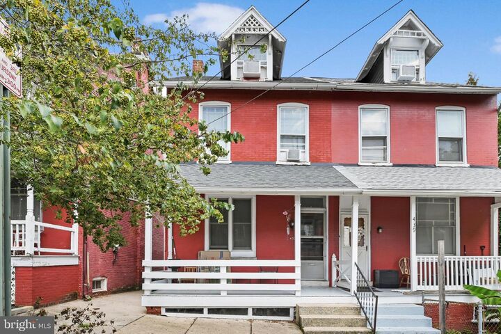 Property Photo:  437 S Shippen Street  PA 17602 