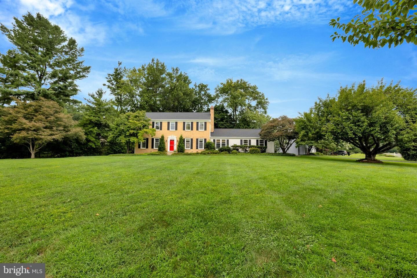 Property Photo:  10004 Minburn Street  VA 22066 