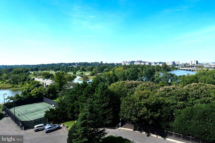 Property Photo: 1250 S Washington Street 604 VA 22314