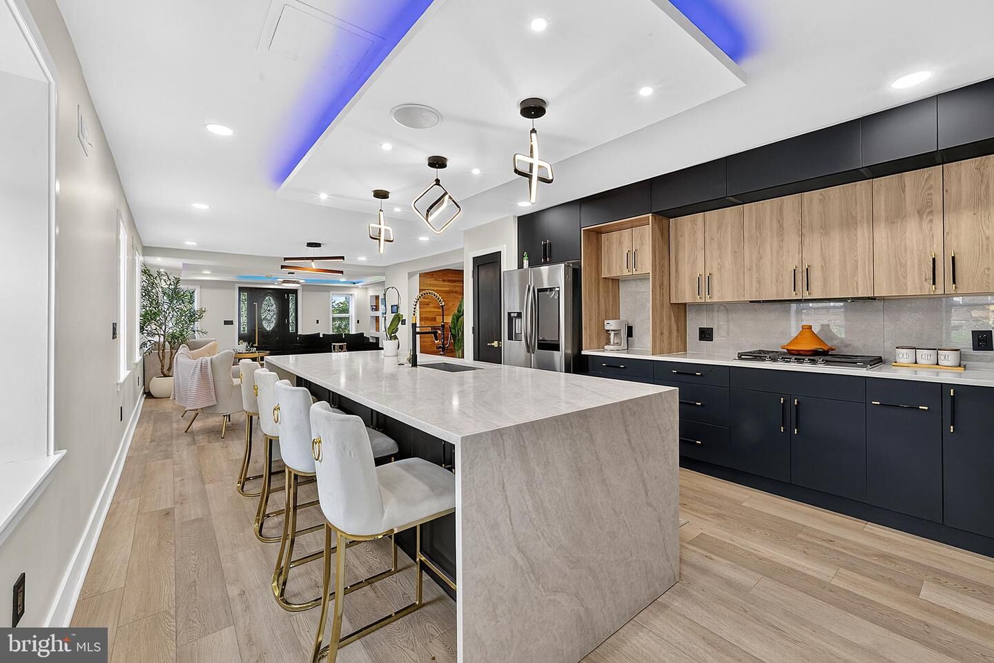 Property Photo: 1542 Haines Street PA 19126