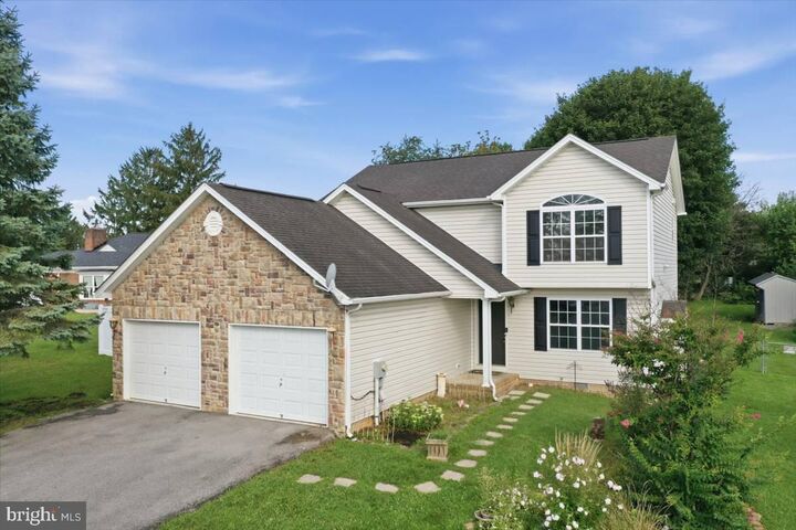 Property Photo: 5248 Winchester Avenue WV 25405
