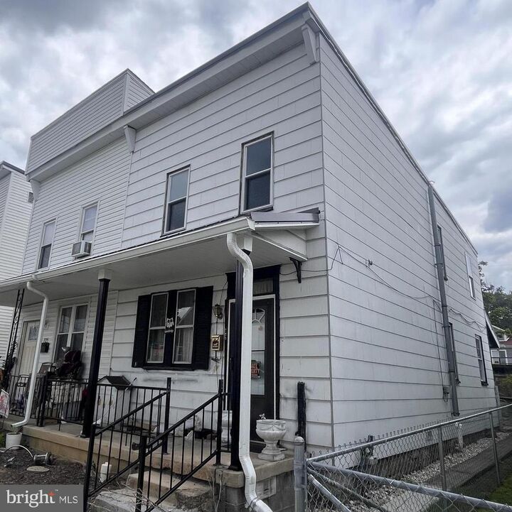 Property Photo:  723 Shawnee Avenue  MD 21502 