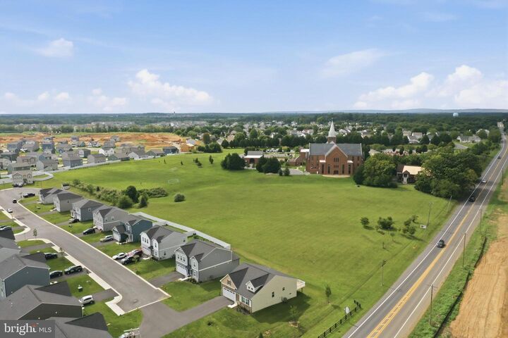 Property Photo:  2 Edinburgh Court  WV 25414 