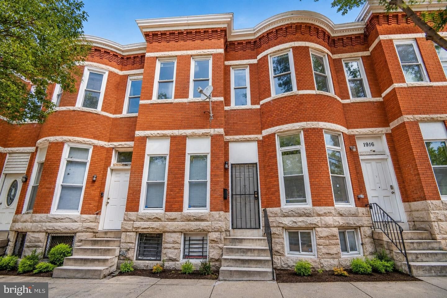 Property Photo:  1918 W Lanvale Street  MD 21217 