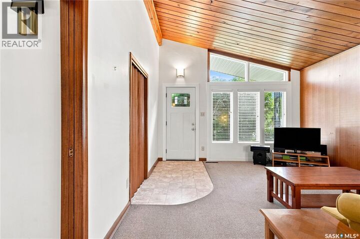 Property Photo: 504 Leslie Avenue SK S7H 2Z1