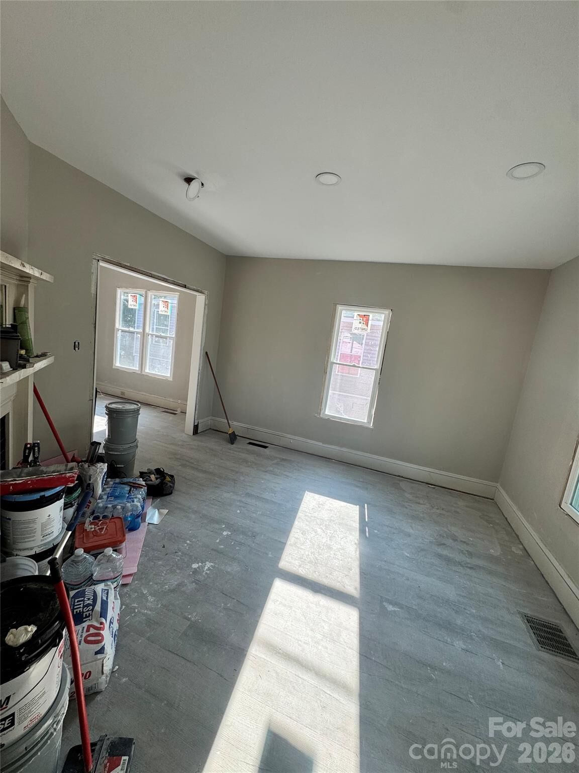 Property Photo:  113 W D Street  NC 28658 