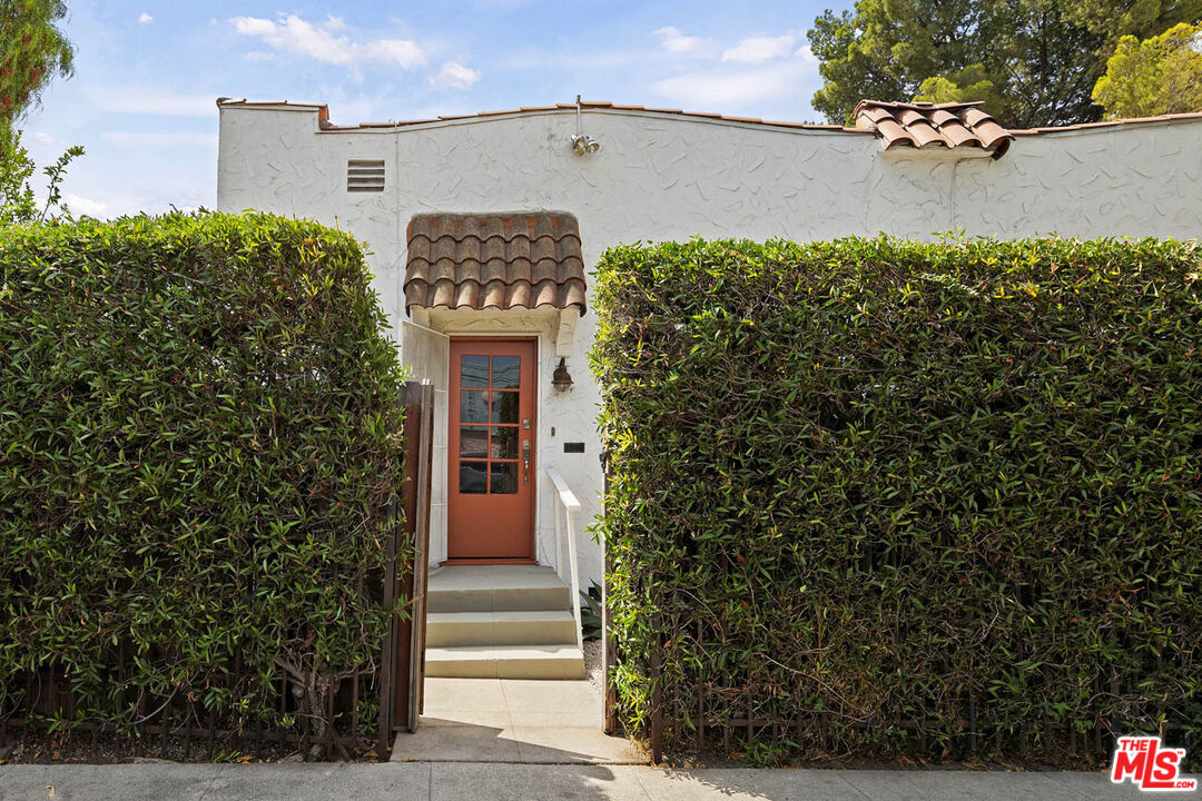 Property Photo:  9202 National Blvd  CA 90034 