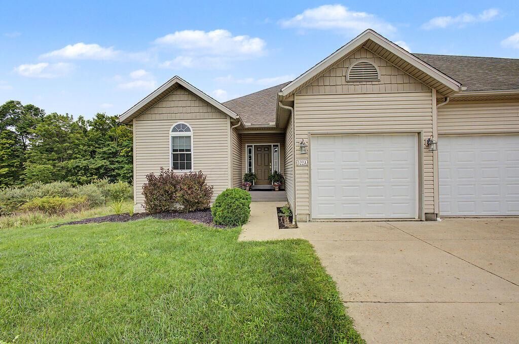 Property Photo:  522 A Hickory Lane  OH 43028 