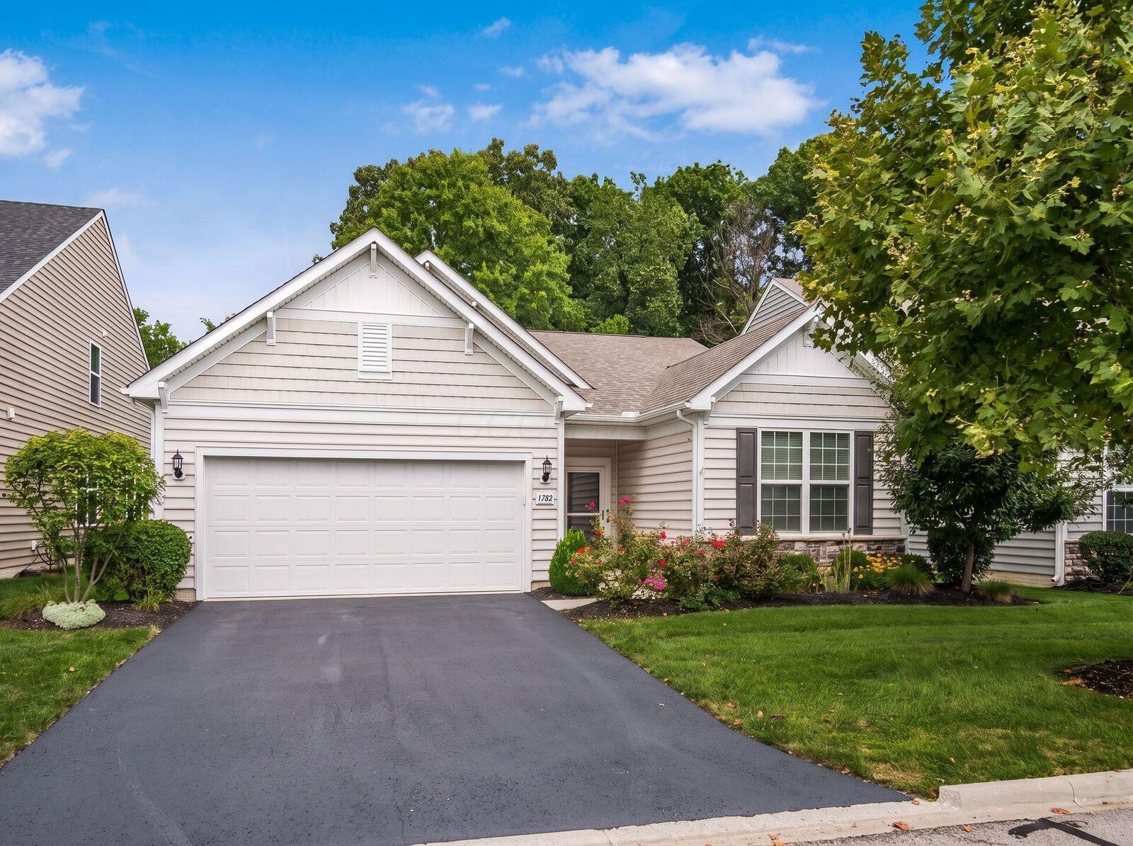 Property Photo:  5782 Knob Creek Drive  OH 43081 