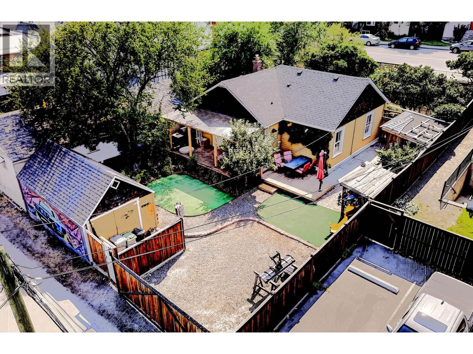Property Photo: 632 Battle Street BC V2C 2M3