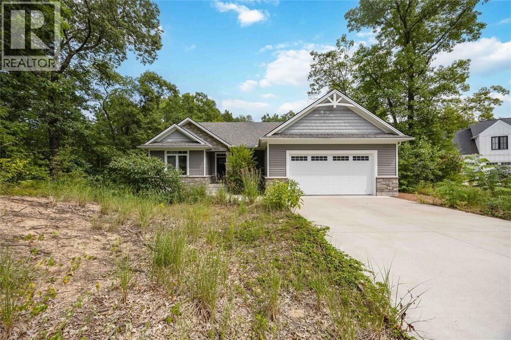 Property Photo: 9934 Nipigon Street ON N0M 2L0
