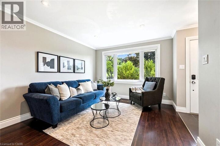 Property Photo: 46 Southwood Court ON N2E 2H9
