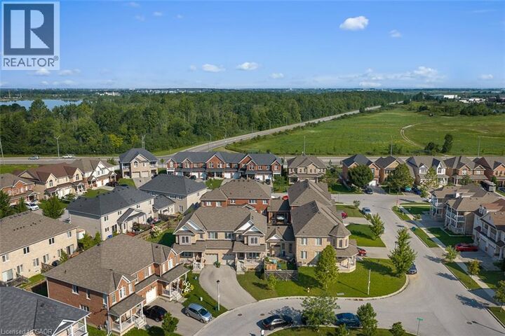 Property Photo: 2 Durham Way ON L0S 1J0